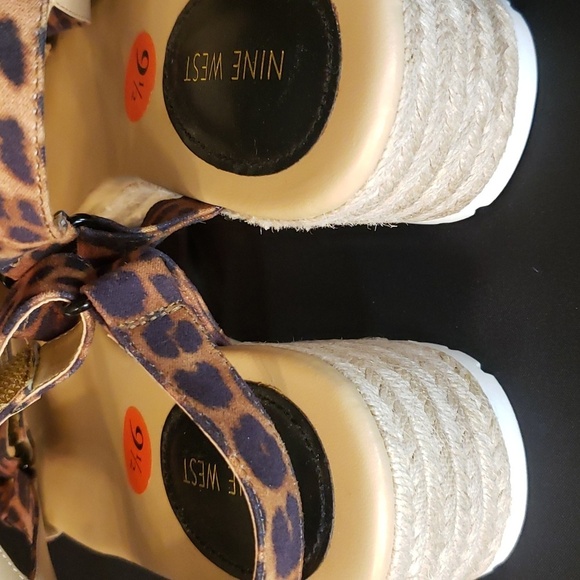 Nine West NWT Adjustable Strap Leopard Print Wedge Sandal - Picture 4 of 5